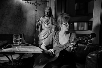 Artist Bessie von Bruehl, foto by HansPeter Muff